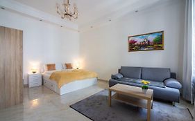 Town Hall Apartment